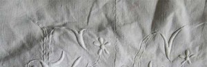 Enlever les taches d\'un drap blanc - Astuces du 19ème siècle