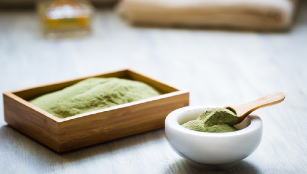 Masque visage à la spiruline pour peau mature ou acnéique