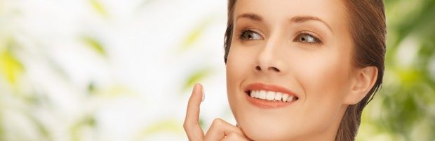 Fabriquer une huile de jour pour le visage qui traite l\'acné et les boutons