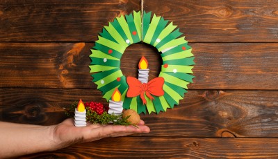 DIY: cómo hacer una corona de Navidad de papel