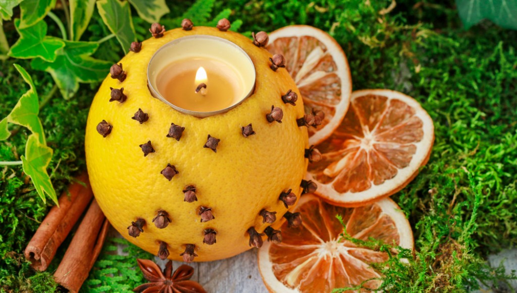 DIY: haz una vela navideña con naranja