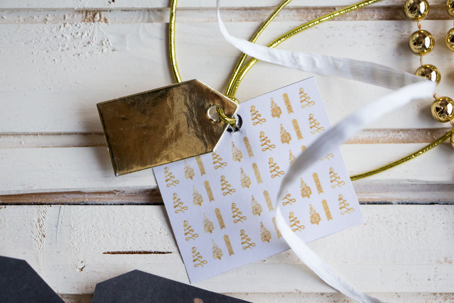 3 envoltorios navideños fáciles para tus regalos + etiquetas imprimibles