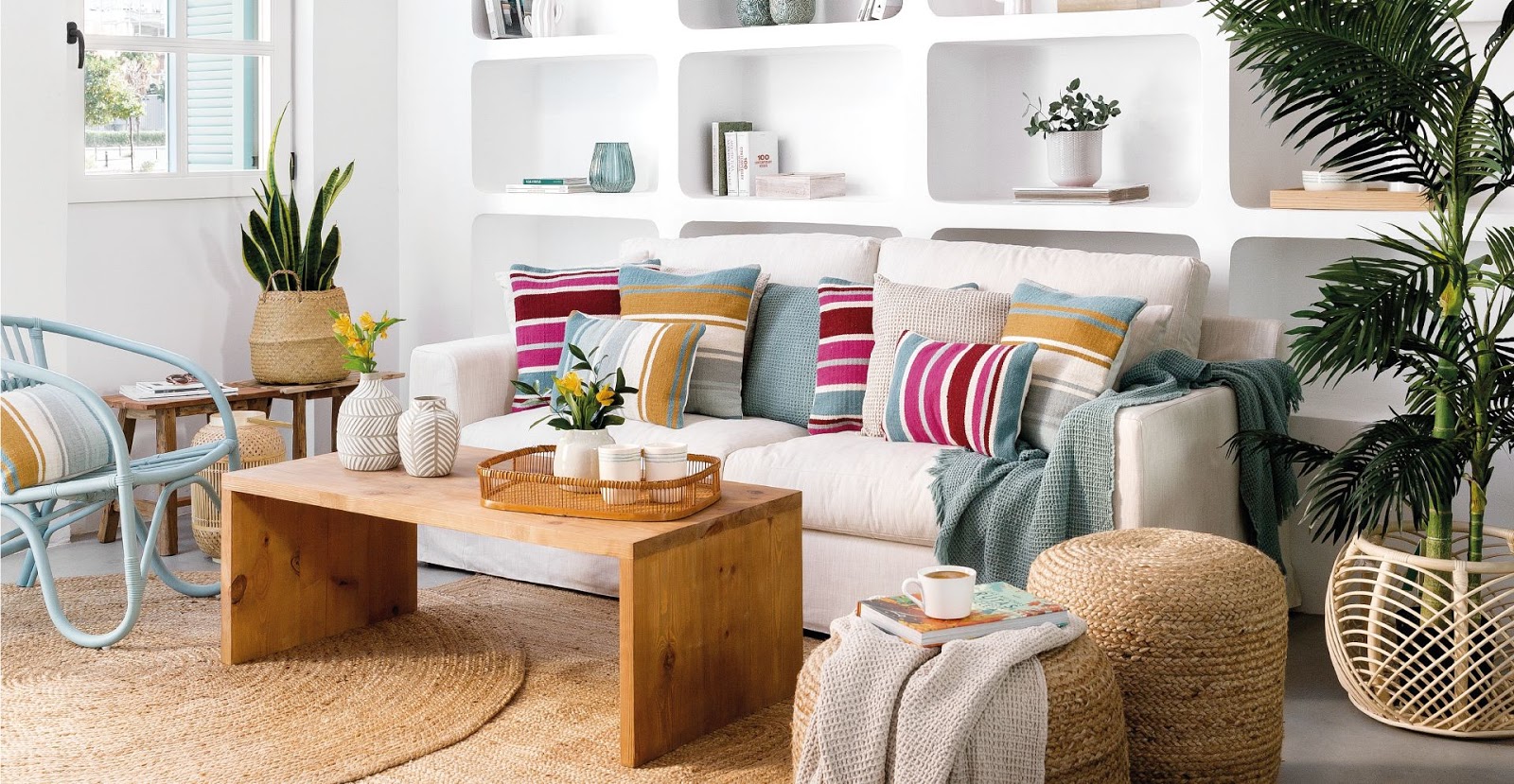 3 combinaciones de colores para un salón con atmósfera de verano