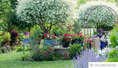 Comment préparer vos massifs pour un fleurissement au printemps ?