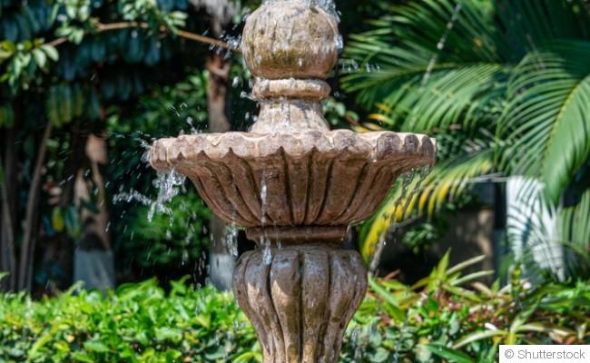 Comment rafraîchir naturellement son extérieur pendant l’été