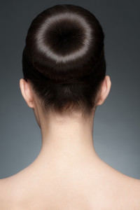 Le chignon la coiffure parfaite pour les fêtes