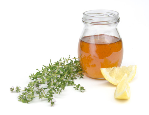 Recette ! Eau de rinçage anti-pelliculaire maison