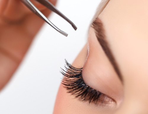 Comment épiler ses sourcils ?