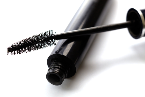 Brosses de mascaras : picots ou poils, quelles différences ?