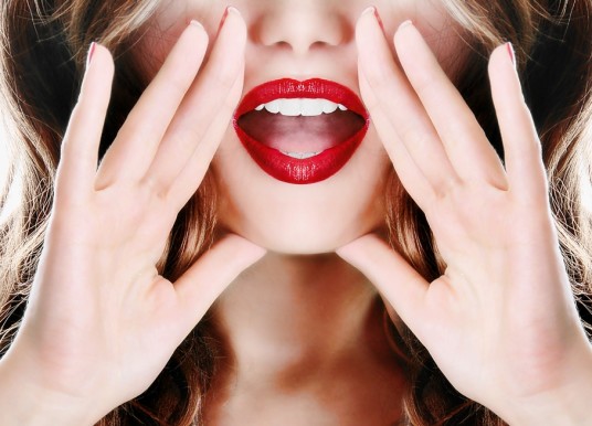 Tutoriel : une bouche glamour et fondue