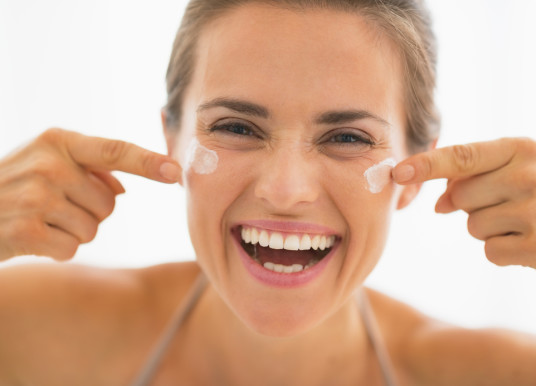 Rides, pores visibles : adopter les bons gestes