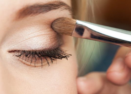 Tutoriel maquillage : un smokey coloré