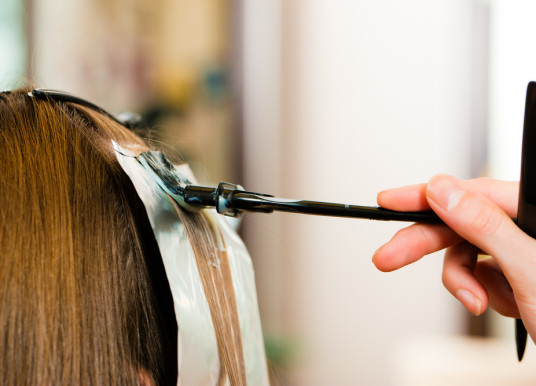 Choisir le balayage ou les mèches ?