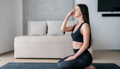 Méditation de la respiration alternée