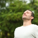 Exercices de respiration consciente pour mieux dormir naturellement