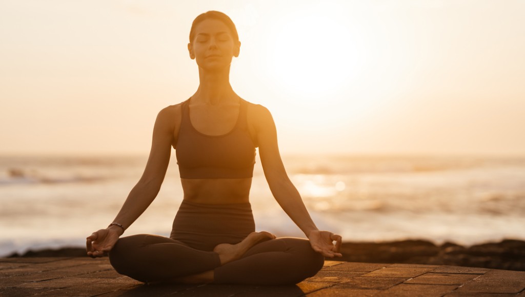 Méditation et performance sportive: Utilisation chez les athlètes pour améliorer la concentration et la récupération.