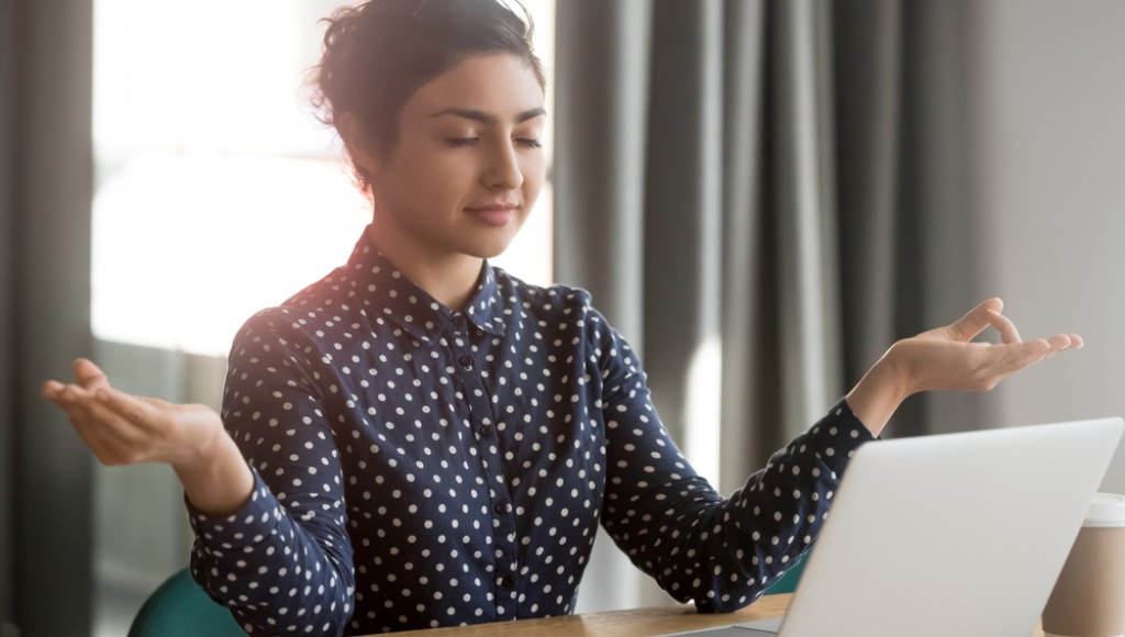 Méditer en pleine conscience au travail : Techniques pour rester zen au bureau