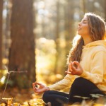 Méditation et vie moderne : trouver un équilibre au quotidien