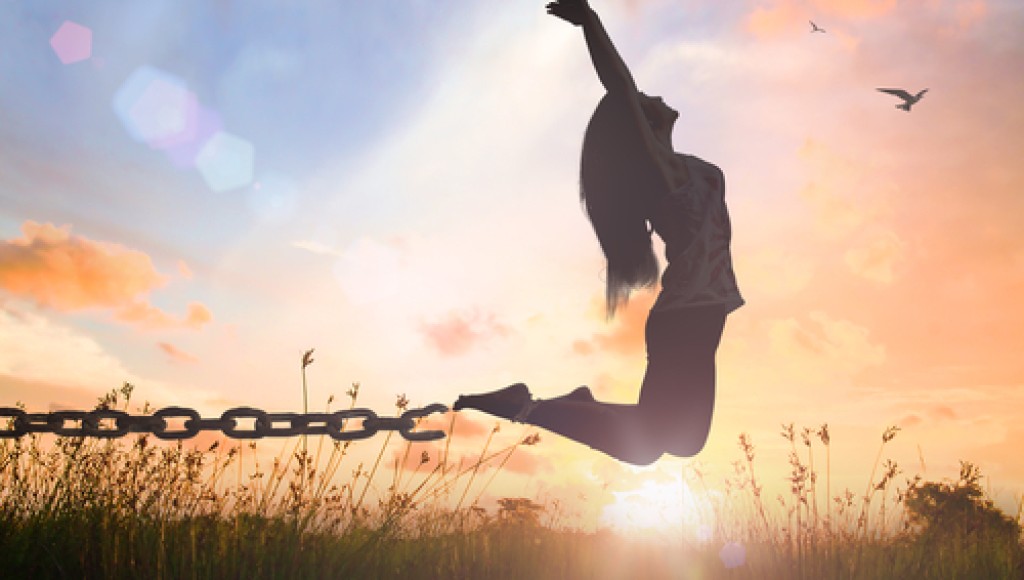 Méditer sans se juger : accueillir ses pensées avec bienveillance