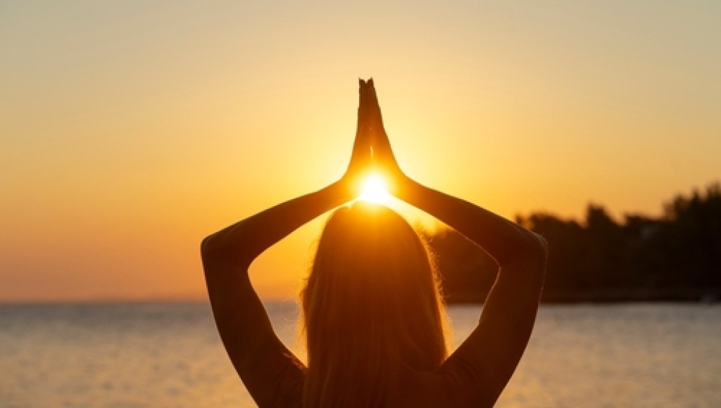 Pratiquer la gratitude : petit rituel du matin pour transformer ses journées