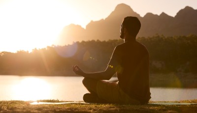 Méditer avec un mantra : pratique simple pour débutants