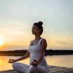 Comment rester motivé quand on débute une routine de méditation