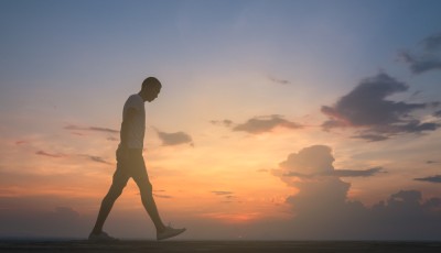 Marcher en pleine conscience : une méditation accessible à tous