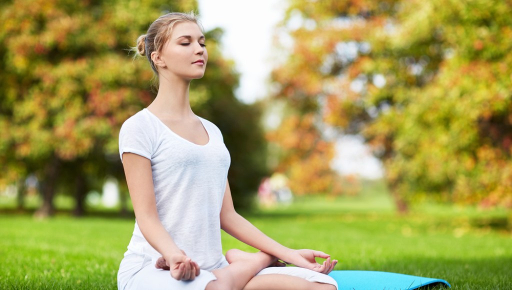 Méditation du matin : une routine douce pour bien commencer la journée