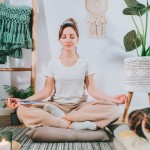 Méditer chez soi : comment créer un espace zen en quelques étapes