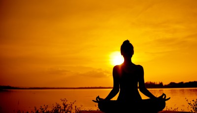 Méditer en pleine nature : une pratique apaisante et accessible