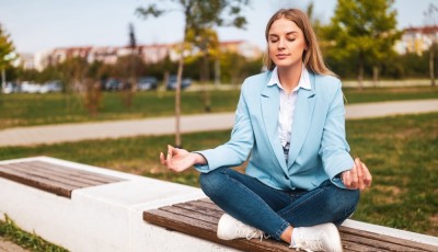Comment intégrer de petites pauses de pleine conscience dans sa journée