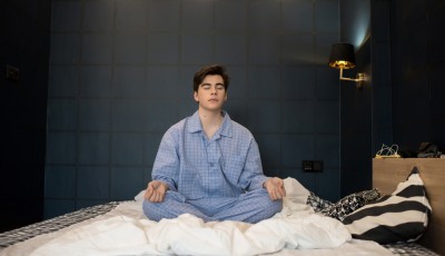 La méditation pour mieux dormir : principes et bienfaits