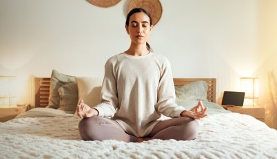 3 exercices de méditation rapide pour réduire l’anxiété en quelques minutes