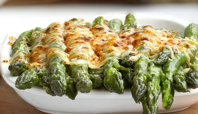 Recette des asperges gratinées au four