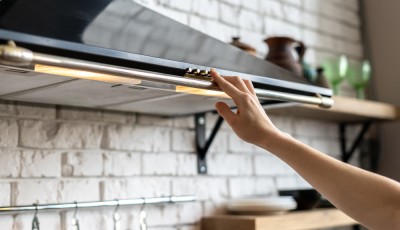 Comment nettoyer efficacement sa hotte de cuisine ?