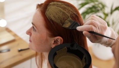 Coloration naturelle pour cheveux : le henné
