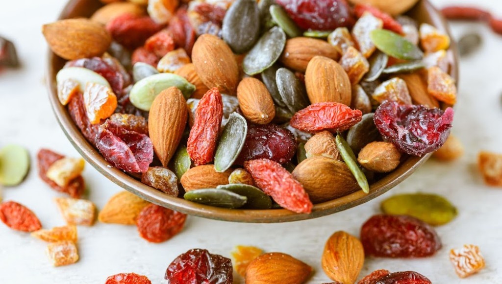 La puissance des fruits secs : nutrition, bienfaits et utilisations au quotidien