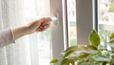 Astuces anti-humidité à adopter chez soi en hiver