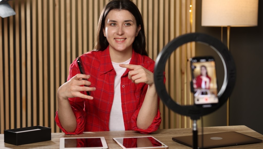 Publicité déguisée sur les réseaux : comment ne pas se faire avoir