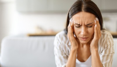 Migraines : 3 astuces naturelles qui soulagent vite
