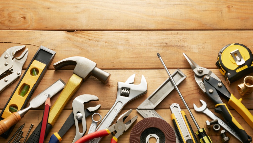 Les outils indispensables à avoir pour bricoler à la maison