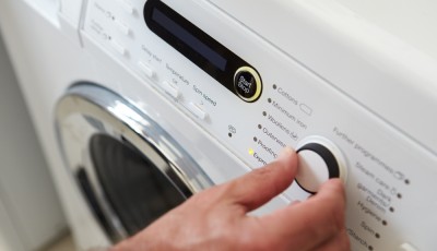 Pourquoi faut-il éviter certains programmes de machine à laver ?