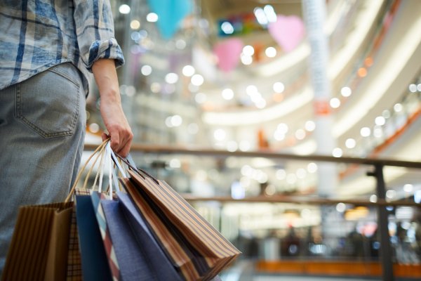 Soldes d\'été 2021 : coup d\'envoi retardé