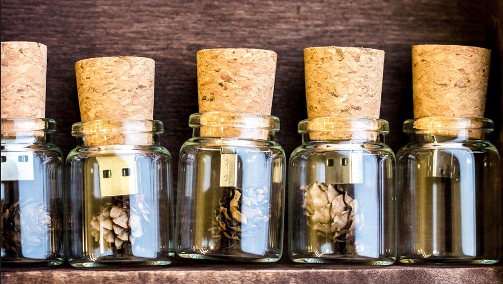 Free Wine Cork USB Flash Drive