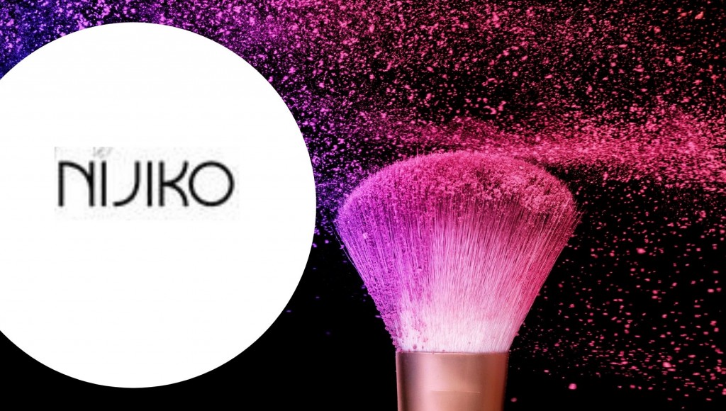 Testez gratuitement 10 pinceaux en bois avec une trousse en chanvre naturel de chez Nijiko