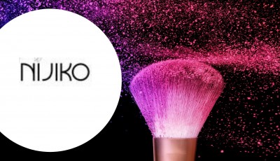 Testez gratuitement 10 pinceaux en bois avec une trousse en chanvre naturel de chez Nijiko