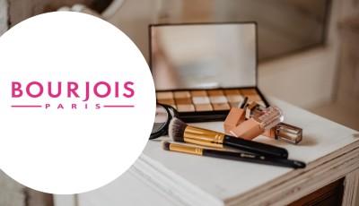 Testez gratuitement la palette de fards à paupières Volume Glamour Coup de Théâtre de Bourjois