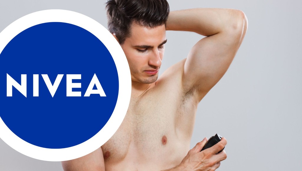 Testez gratuitement les déodorants pour homme black & white en spray de Nivea