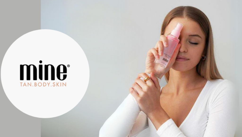 Testez gratuitement la brume visage progressive à la rose de Minetan