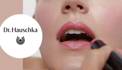 Testez gratuitement le rouge à lèvres mandevilla de Dr. Hauschka